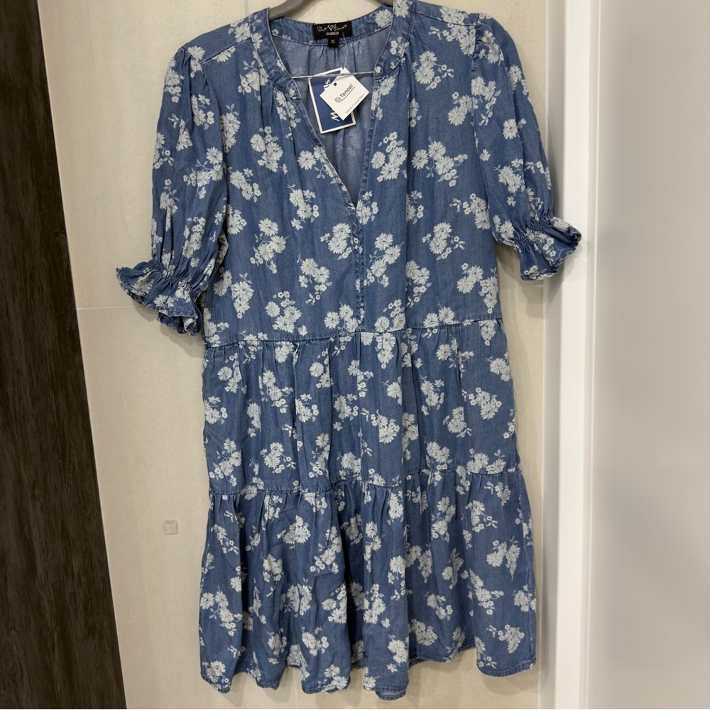 Velvet Heart Blue Floral Denim-Effect dress